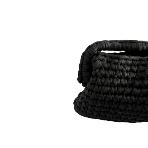 Black cat clutch